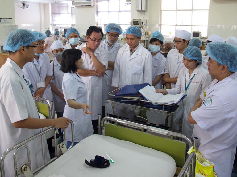Sốc: Đào tạo y khoa 70 triệu 1 năm